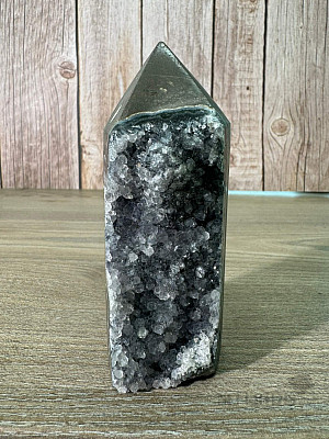 Amethyst-Druse Brasilien-Spitze - Obelisk 7