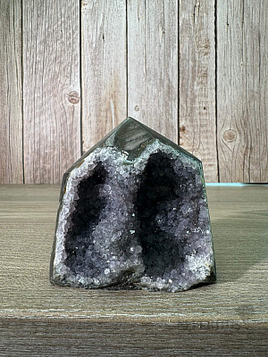 Amethyst druse Brazil spike - obelisk 8