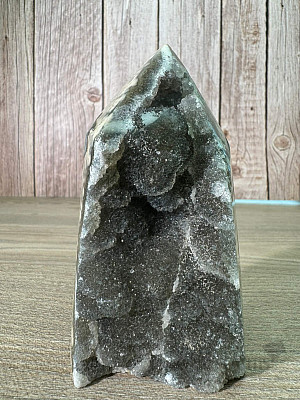 Amethyst-Druse Brasilien-Spitze - Obelisk 9