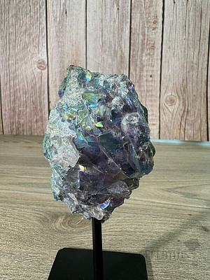 Amethyst-Titan-Aura-Druza auf Stand 2