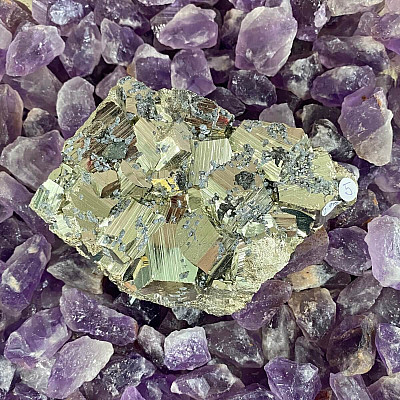 Pyrite druse KO5