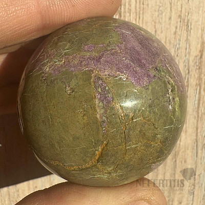 Stichtite ball 2