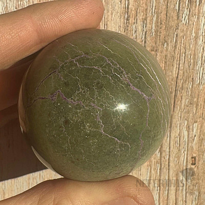 Stichtite ball 6