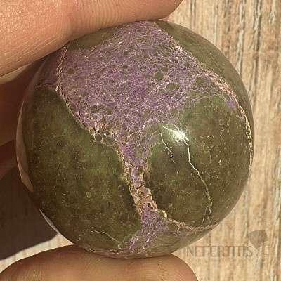 Stichtite ball 7