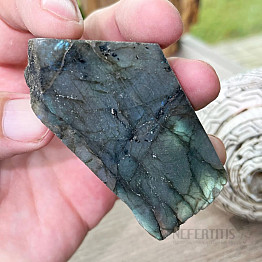 Labradorite polished Madagascar 80