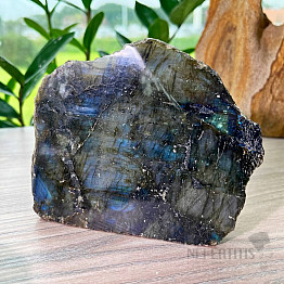 Labradorite semi-cut Madagascar P2-3