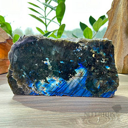 Labradorite semi-cut Madagascar P4-2