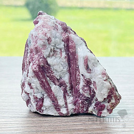 Tourmaline rubellite in parent rock AA quality 1