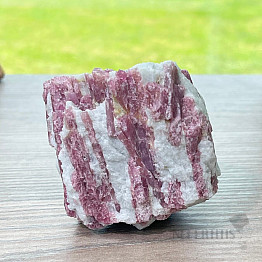 Tourmaline rubellite in parent rock AA quality 2